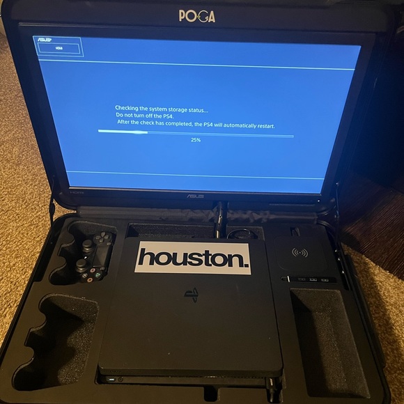 POGA Gaming Case /w PS4 system 2 controllers - Picture 5 of 8